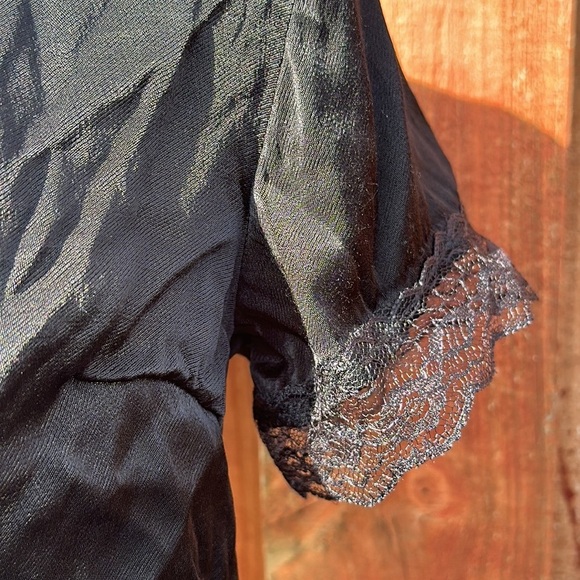 Princess Polly Vintage Tie Up Lace Crop Top Black Size 0 - Picture 9 of 14